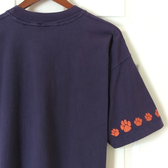 Russell 90's Vintage Making Tracks Paw Prints Short Sleeve Crewneck Tee Navy L - Picture 12 of 12